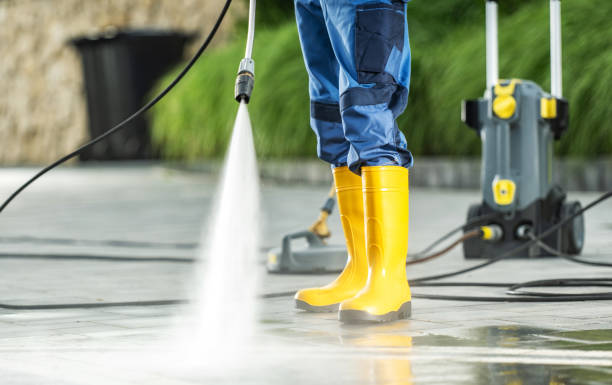 Garage Pressure Washing in Taft, FL